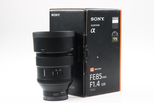 Sony 4 gm snr - 85, f/1,4