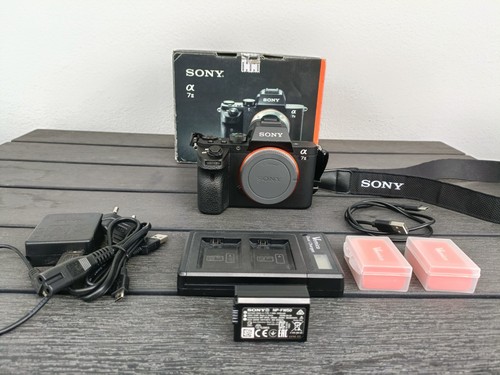 Sony alpha 15186 scatti - sony, 7